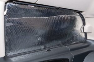 Isolation thermique vitre latérale droite espace coffre Mercedes Class V Marco Polo, Horizon & Activity