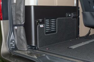 Tapis de coffre protection latérale penderie "Noir" Mercedes tous Class V Marco Polo