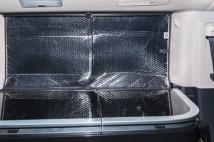 Isolation thermique vitre latérale gauche espace passagers arrière Mercedes