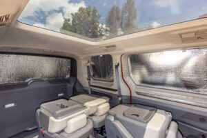 Isolation thermique vitre latérale droite espace coffre T5/T6/T6.1/T7 empattement court