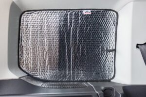 Isolation thermique espace coffre vitre latérale gauche Caddy