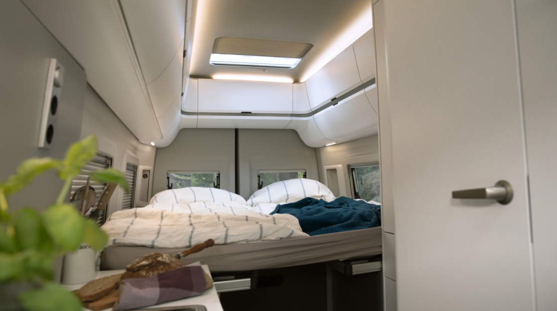 volkswagen grand california intérieur espace nuit